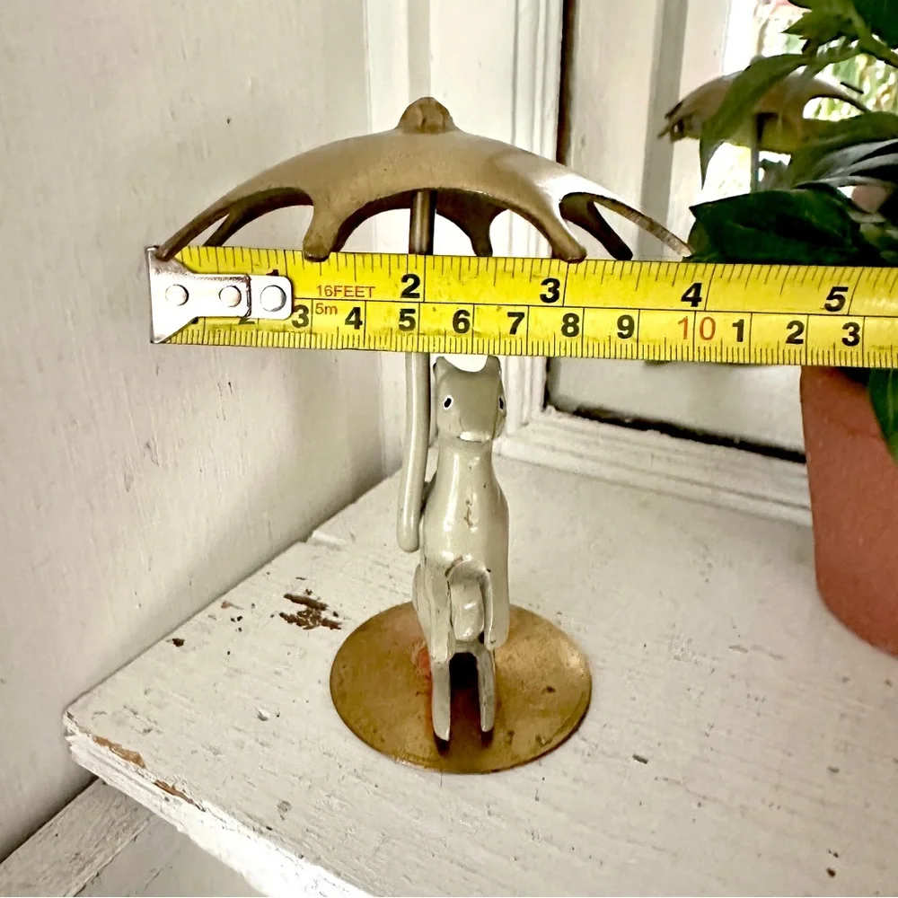 Vintage Brass Kangaroo with an Umbrella Figurine Statue Painted 5x4” Animal
